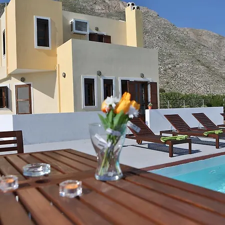 Sunny Days Vila Emporio (Santorini)
